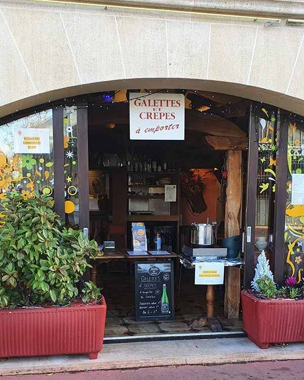 Restaurant traditionnel à Carrières-sur-Seine